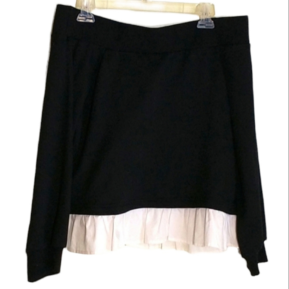 Aftermarket,off shoulder women's long sleeve black & white ruffle hem top, Sm.